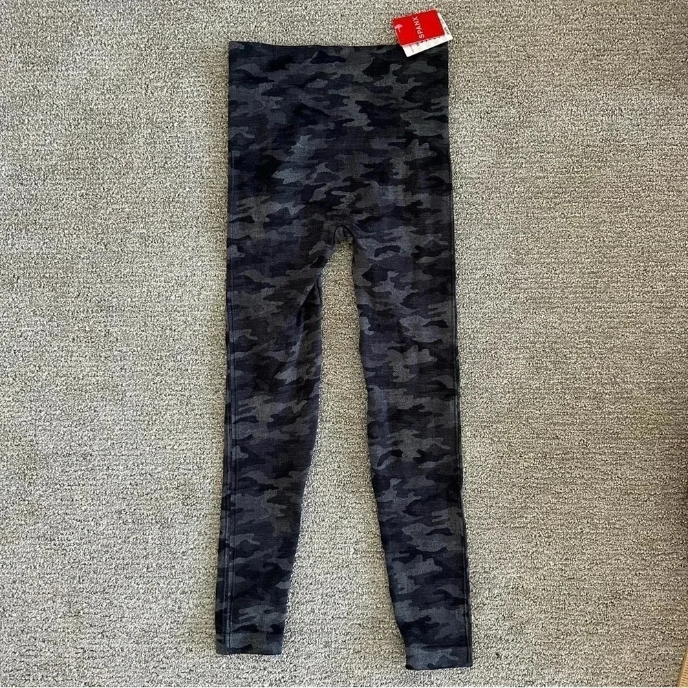 Spanx Look At Me Now‎ Leggings Heather Camo Gray Size Small Seamless NWT